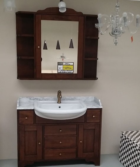 Bagno Pieve in noce con piano marmo di Carrara